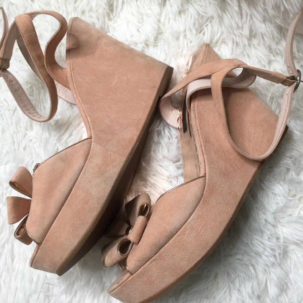 Marc Jacobs pink wedges 8.5 Womens Blush Suede Heels floral shoes ankle strap - Picture 5 of 10